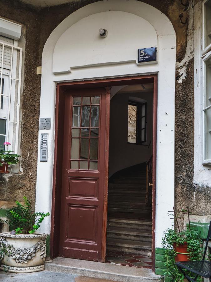 Secret Garden Apartment Zagabria Esterno foto